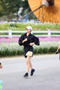 BIB: 
                            <button type="button" onclick="openModal(27854618)" class="btn btn-primary btn-sm float-right btn-popup" data-toggle="modal" data-target=".modal-high-quality">
                        <i class="fas fa-shopping-cart"></i> Add to Cart
                    </button>
                                            <button type="button" onclick="isThisMe(27854618, true)" class="btn btn-success btn-sm float-right btn-popup btn-isme hidden" data-toggle="tooltip" data-placement="bottom" title="นี่คือรูปของคุณใช่ไหม คลิกที่นี่เพื่อเอาเข้าอัลบั้ม">
                        <i class="fas fa-plus"></i> Add to album
                    </button>
                    <button type="button" onclick="isThisMe(27854618, false)" class="btn btn-warning btn-sm float-right btn-popup btn-isnotme hidden">
                        <i class="fas fa-ban"></i> Remove from album
                    </button>